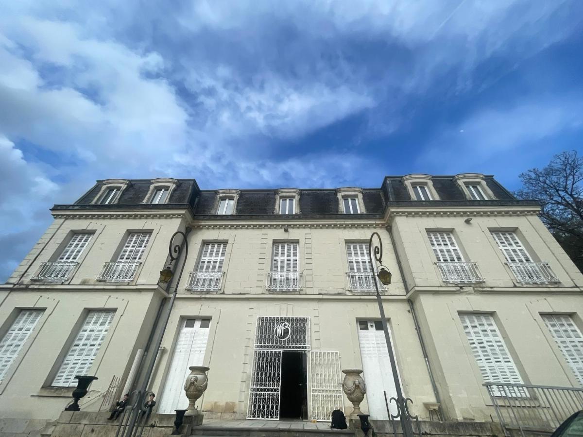 Vivre La Vie De Chateau Amboise Bagian luar foto