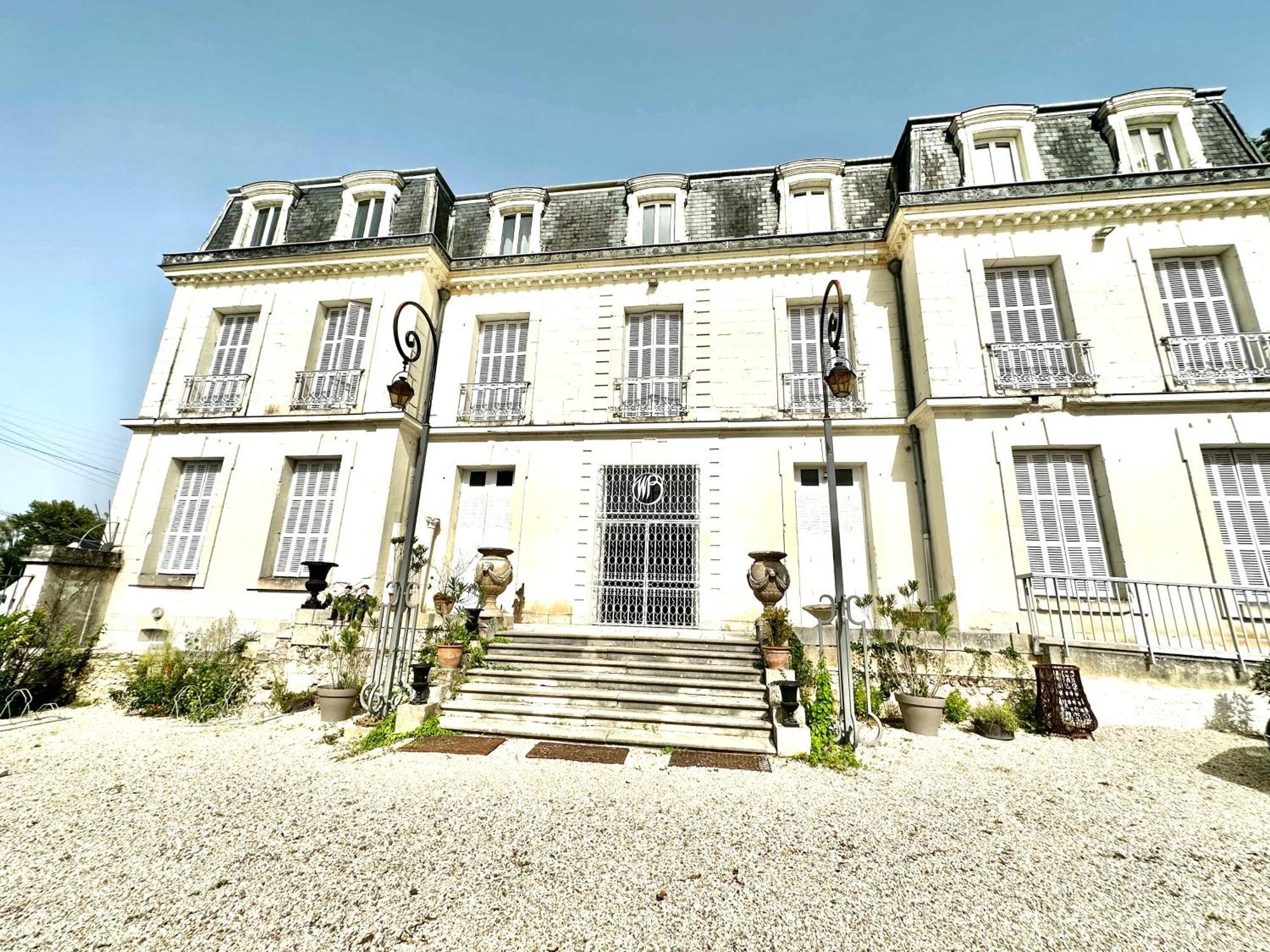 Vivre La Vie De Chateau Amboise Bagian luar foto